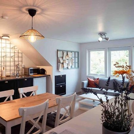 A Lovely Bright Apartment With It'S Own Entrance Kungsbacka Esterno foto