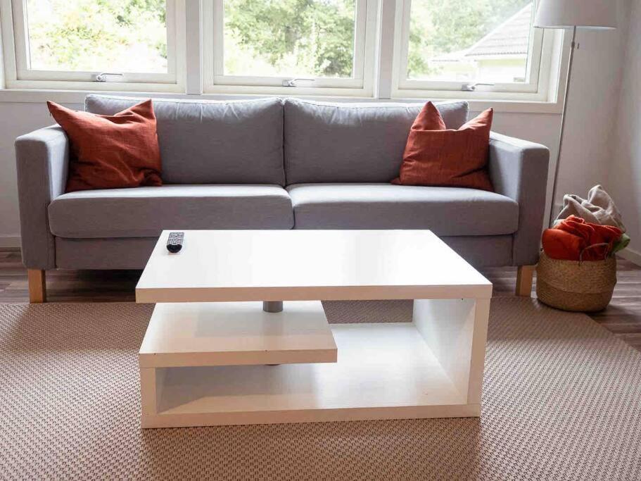 A Lovely Bright Apartment With It'S Own Entrance Kungsbacka Esterno foto